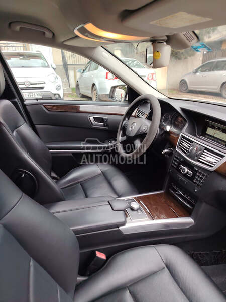 Mercedes Benz E 200 