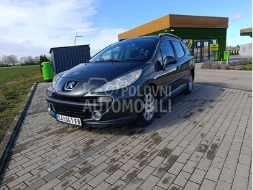 Peugeot 207 O. d. l. i. č. a. n.