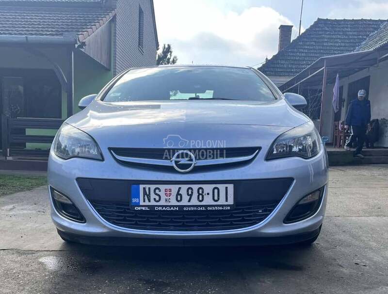 Opel Astra J 1.6 CDTi