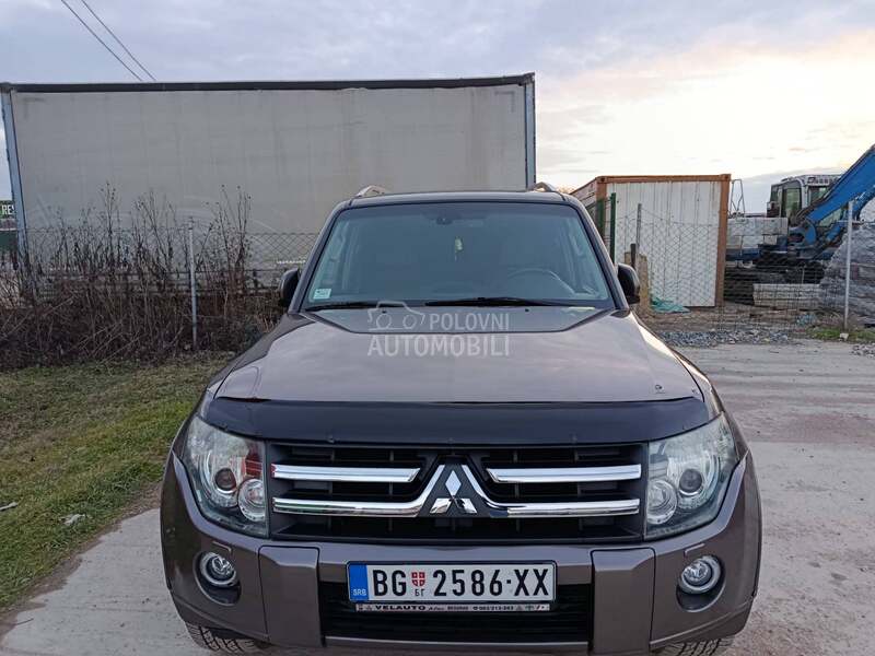 Mitsubishi Pajero 