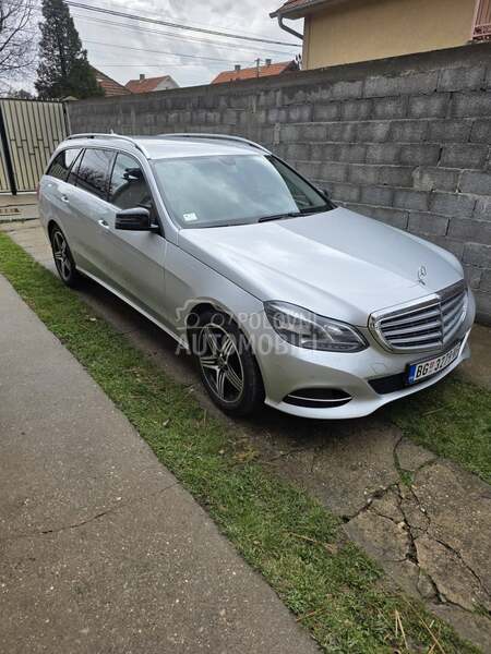 Mercedes Benz E 200 