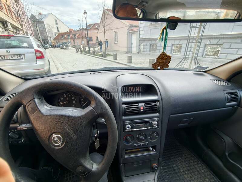 Opel Astra G 