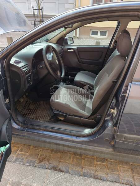 Opel Astra G 