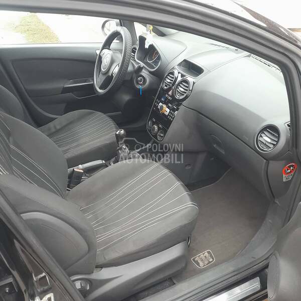 Opel Corsa D 