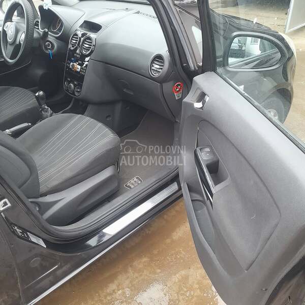 Opel Corsa D 