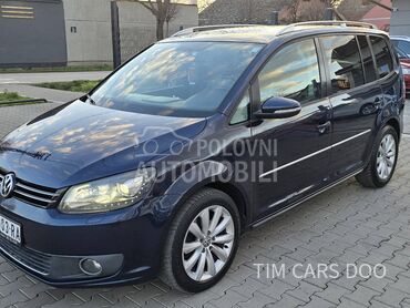 Volkswagen Touran 1.6 TDI DSG / NAV