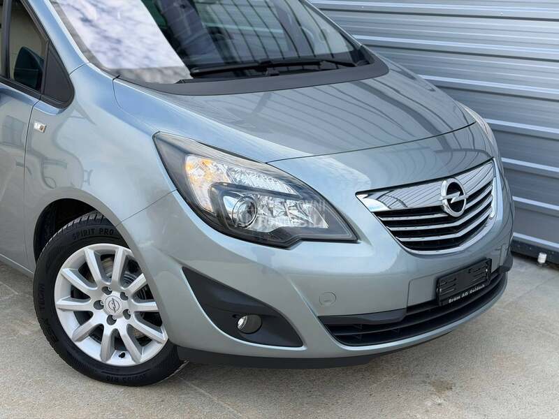 Opel Meriva 1.4 COSMO CH