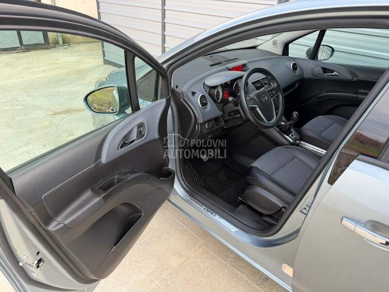 Opel Meriva 1.4 COSMO CH