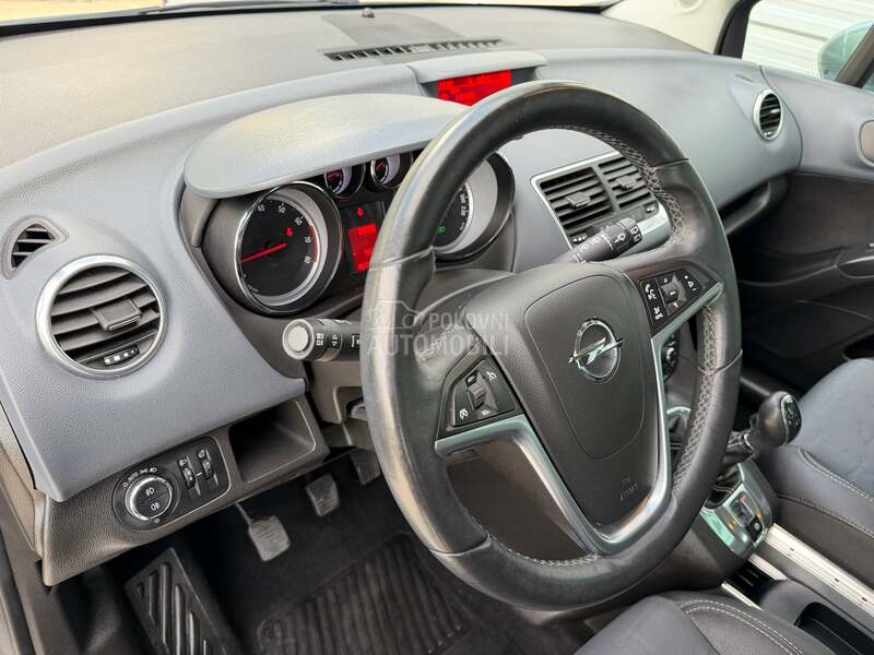 Opel Meriva 1.4 COSMO CH