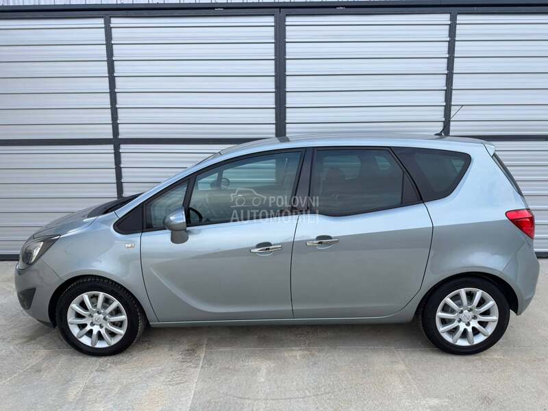Opel Meriva 1.4 COSMO CH