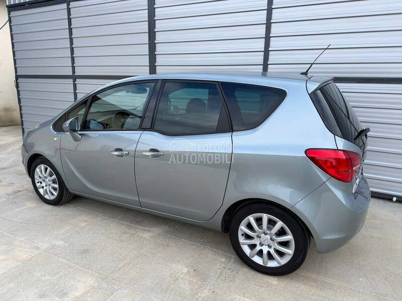 Opel Meriva 1.4 COSMO CH