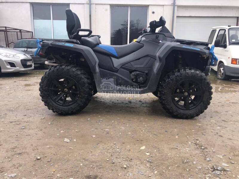 Can-Am outlander max 1000