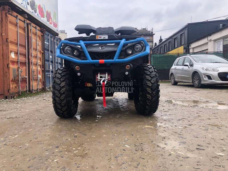 Can-Am outlander max 1000