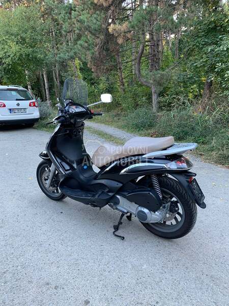 Piaggio Beverly