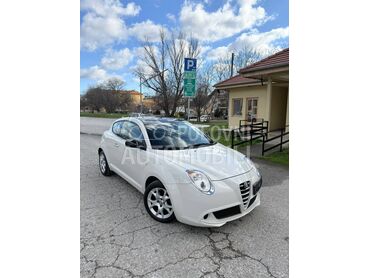 Alfa Romeo MiTo 0RG.K.M/NAVY/F-ULL