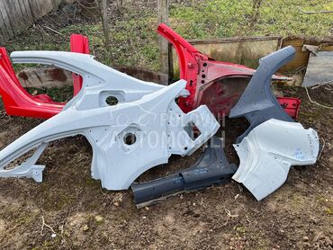 Leva Polustranica za Toyota Corolla od 2018. do 2026. god.