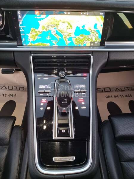 Porsche Panamera 4S