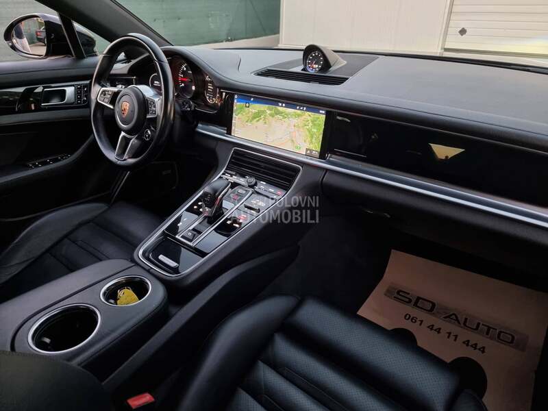 Porsche Panamera 4S