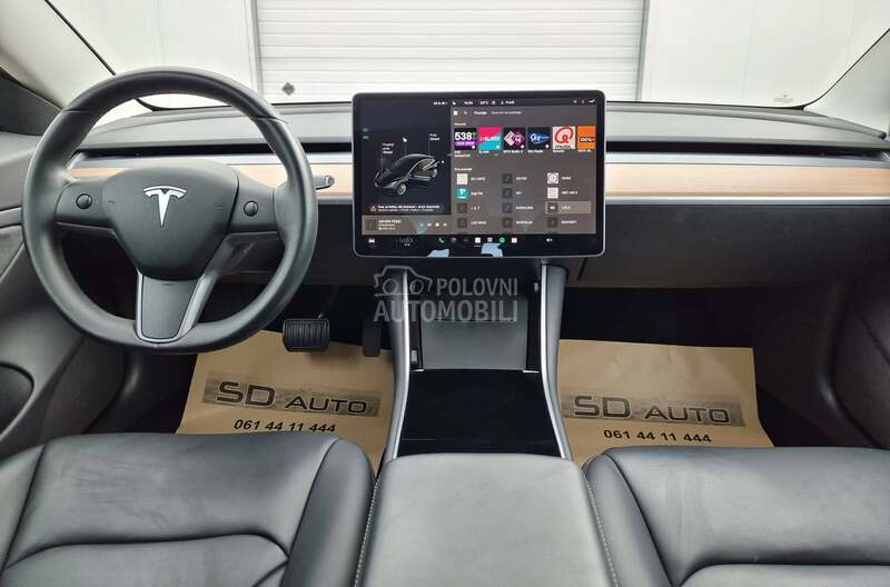 Tesla Model 3 Long Range