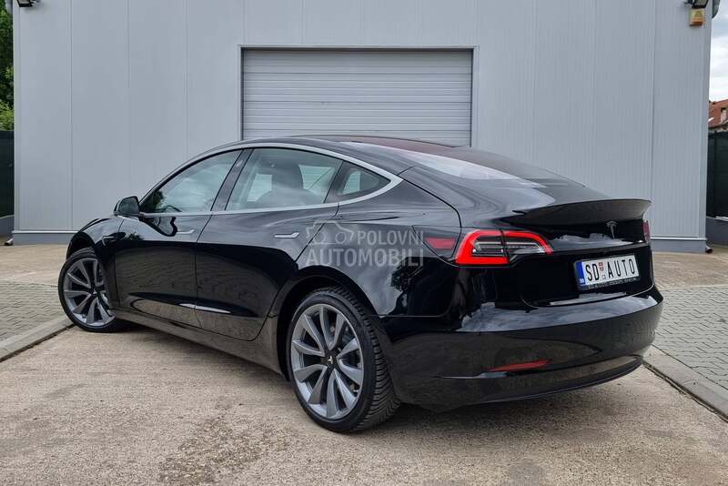 Tesla Model 3 Long Range