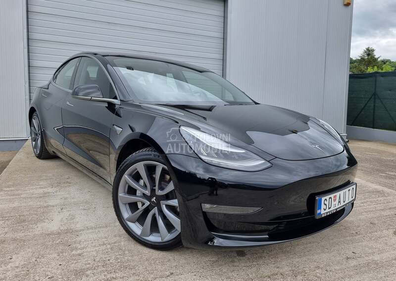 Tesla Model 3 Long Range