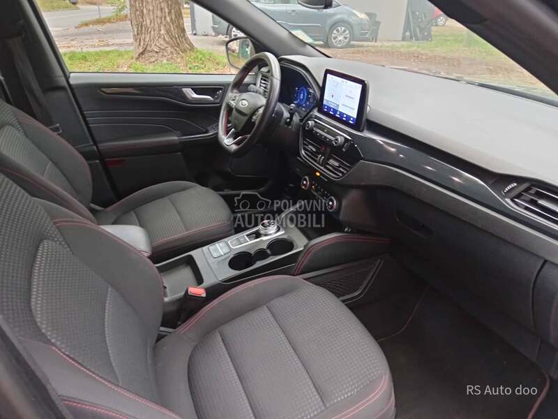 Ford Kuga St line 165E