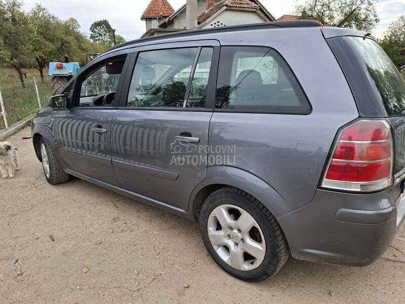Opel Zafira 
