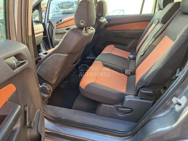 Opel Zafira 
