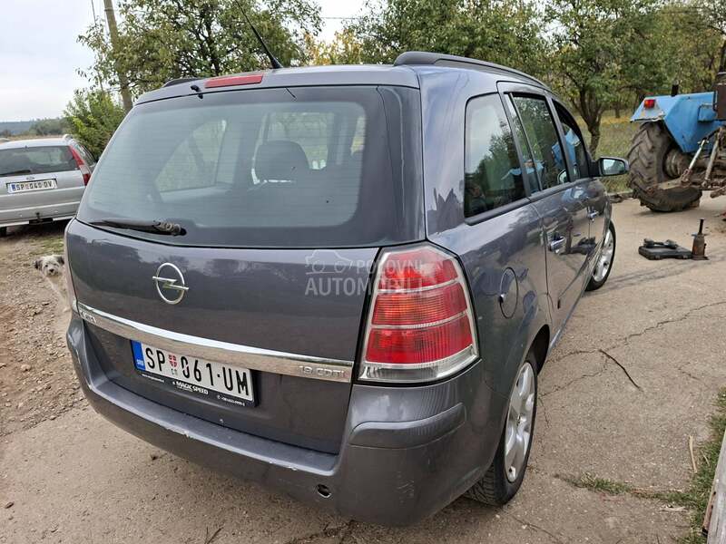 Opel Zafira 