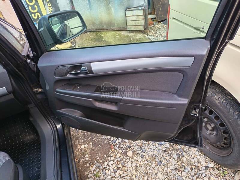 Opel Zafira 