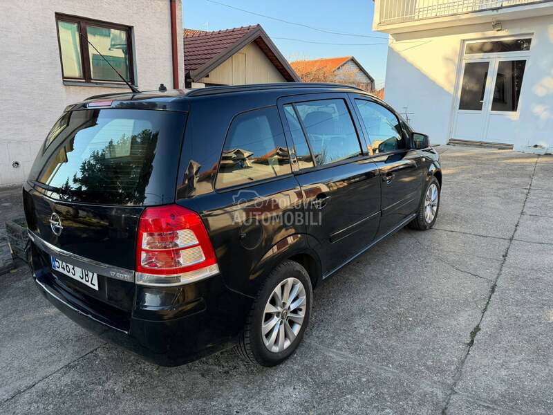 Opel Zafira 