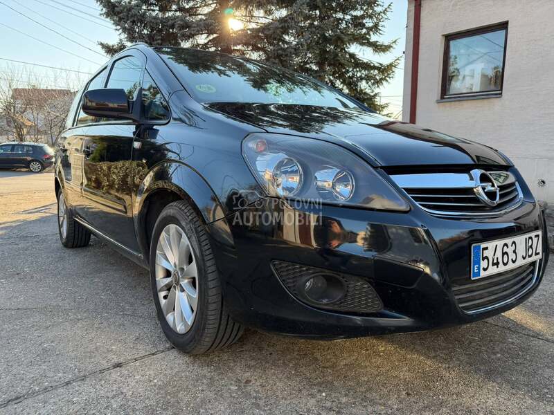 Opel Zafira 