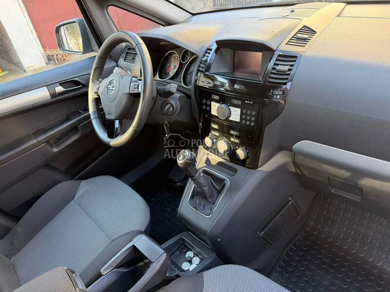 Opel Zafira 