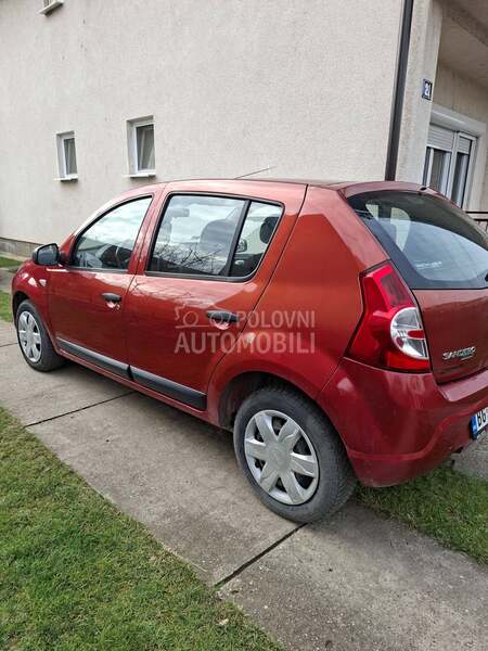 Dacia Sandero 