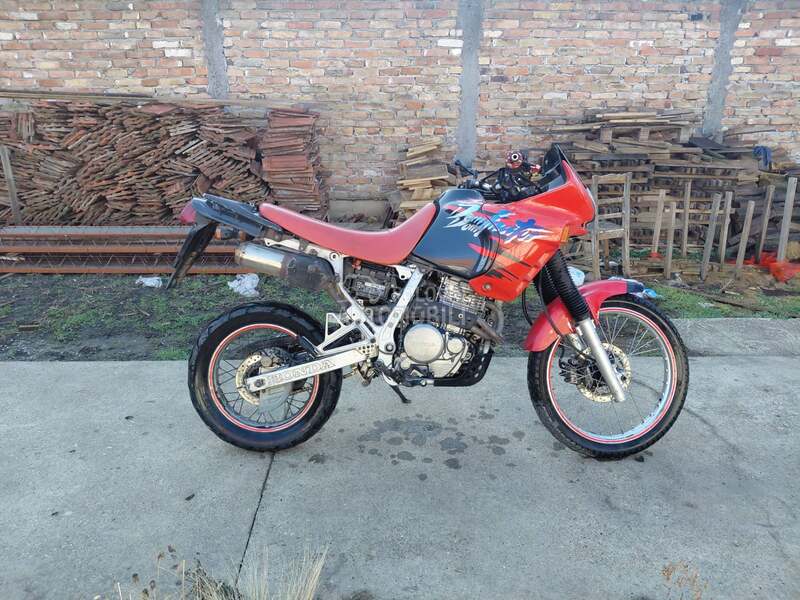 Honda dominator 650 nx