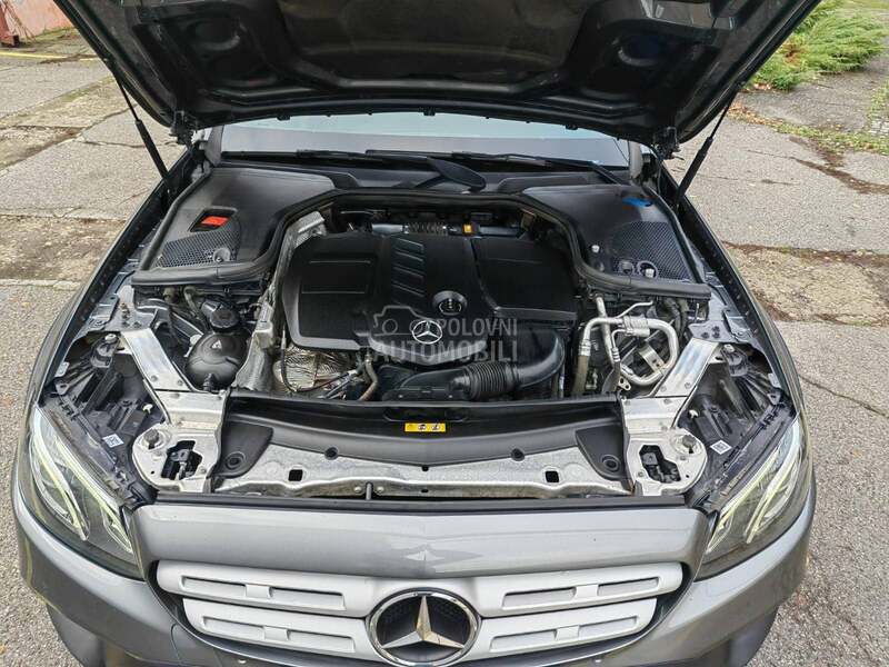 Mercedes Benz E 220 E 220D 4 MATIC