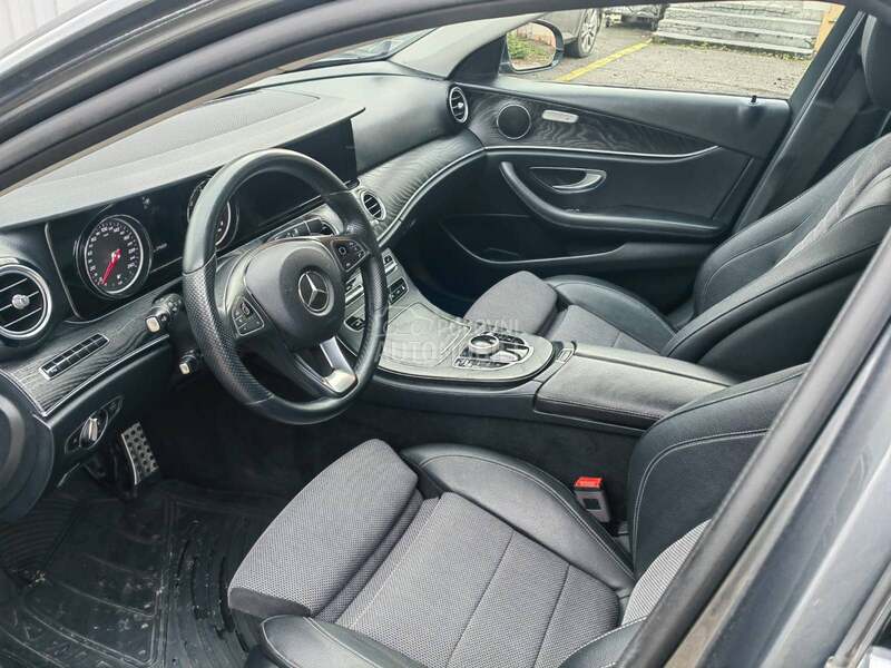 Mercedes Benz E 220 E 220D 4 MATIC