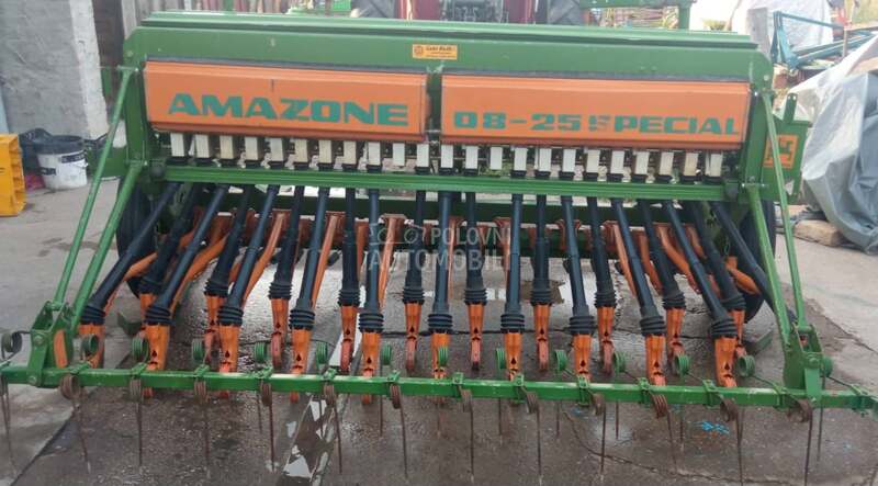 Amazone D9