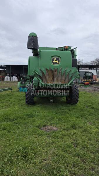 John Deere T550