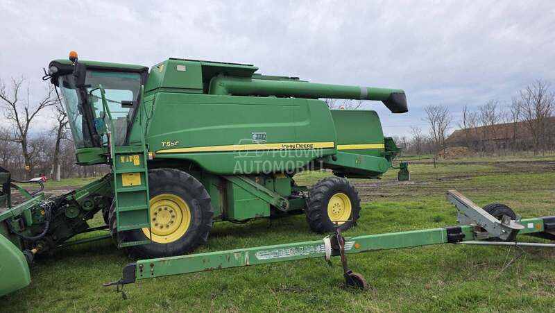 John Deere T550