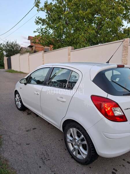 Opel Corsa D 