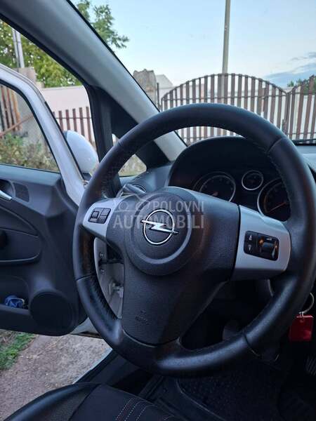 Opel Corsa D 
