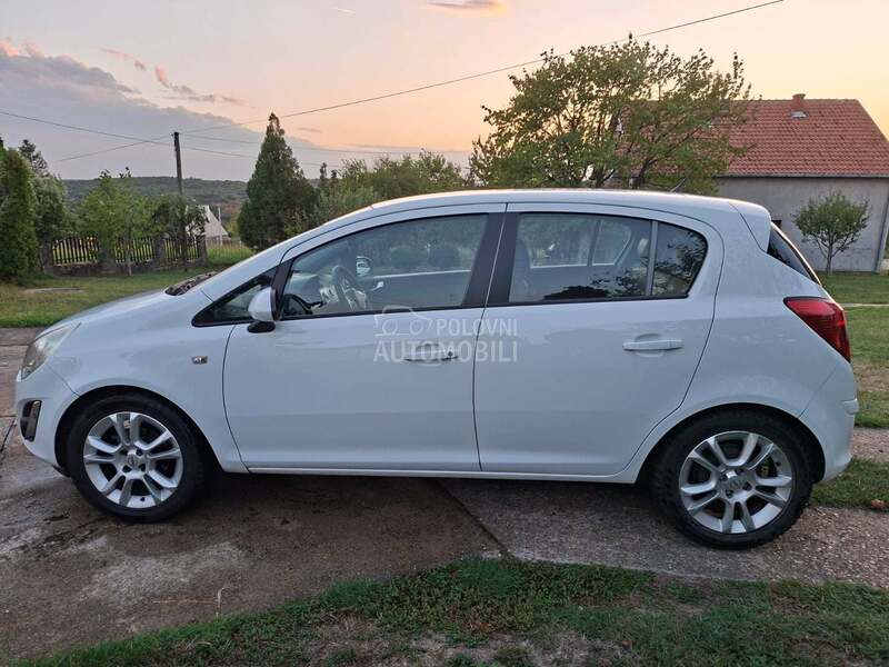 Opel Corsa D 