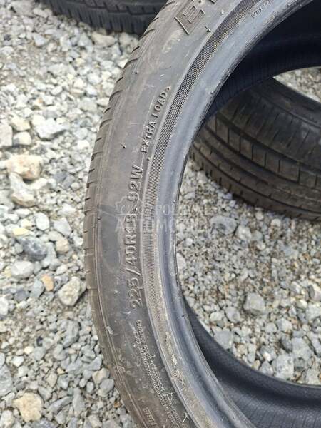 Esa Tecar 225/40 R18 Letnja