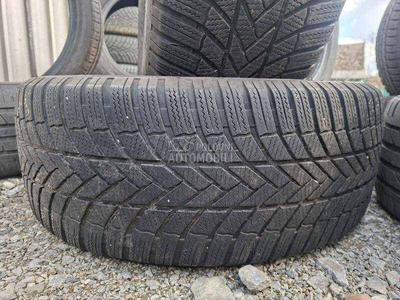 Bridgestone 235/55 R19 Zimska