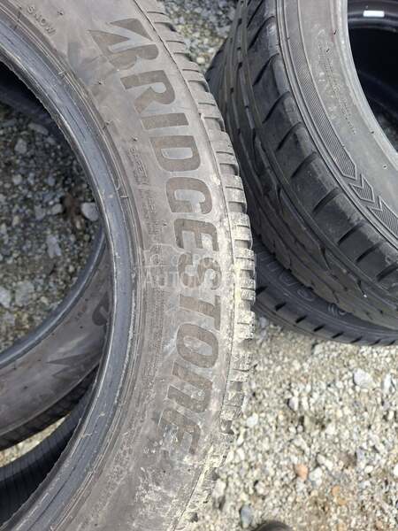 Bridgestone 235/55 R19 Zimska