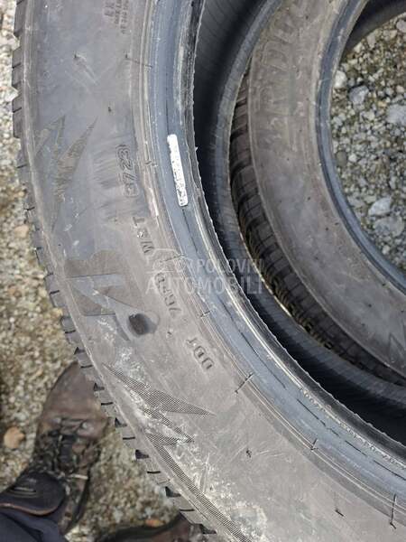 Bridgestone 235/55 R19 Zimska