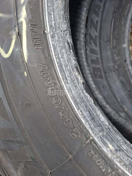 Bridgestone 245/65 R17 Zimska