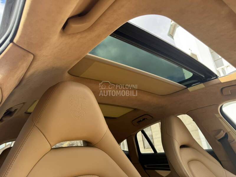 Porsche Panamera 4 e hibrid