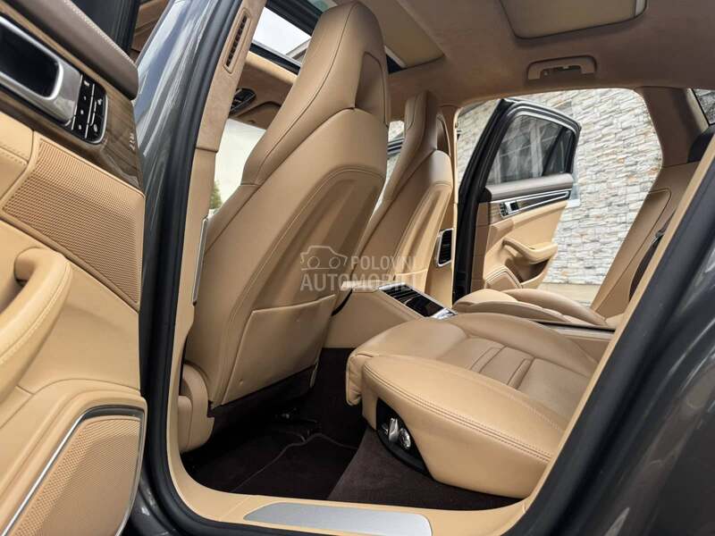 Porsche Panamera 4 e hibrid
